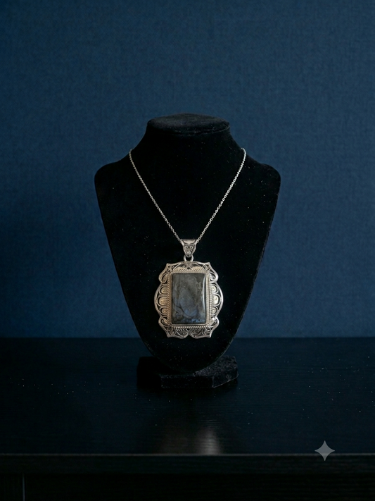 Box Cut Filigree Labradorite Pendant