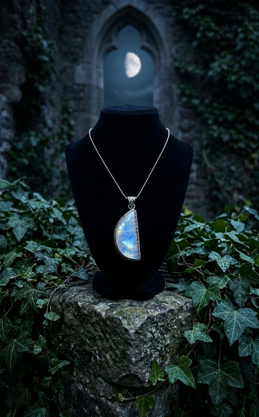 New arrival: Half Moon - Moonstone Pendant
